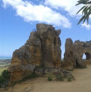 Scopri di più sull'articolo Platone e le necessità educative della kallipolis